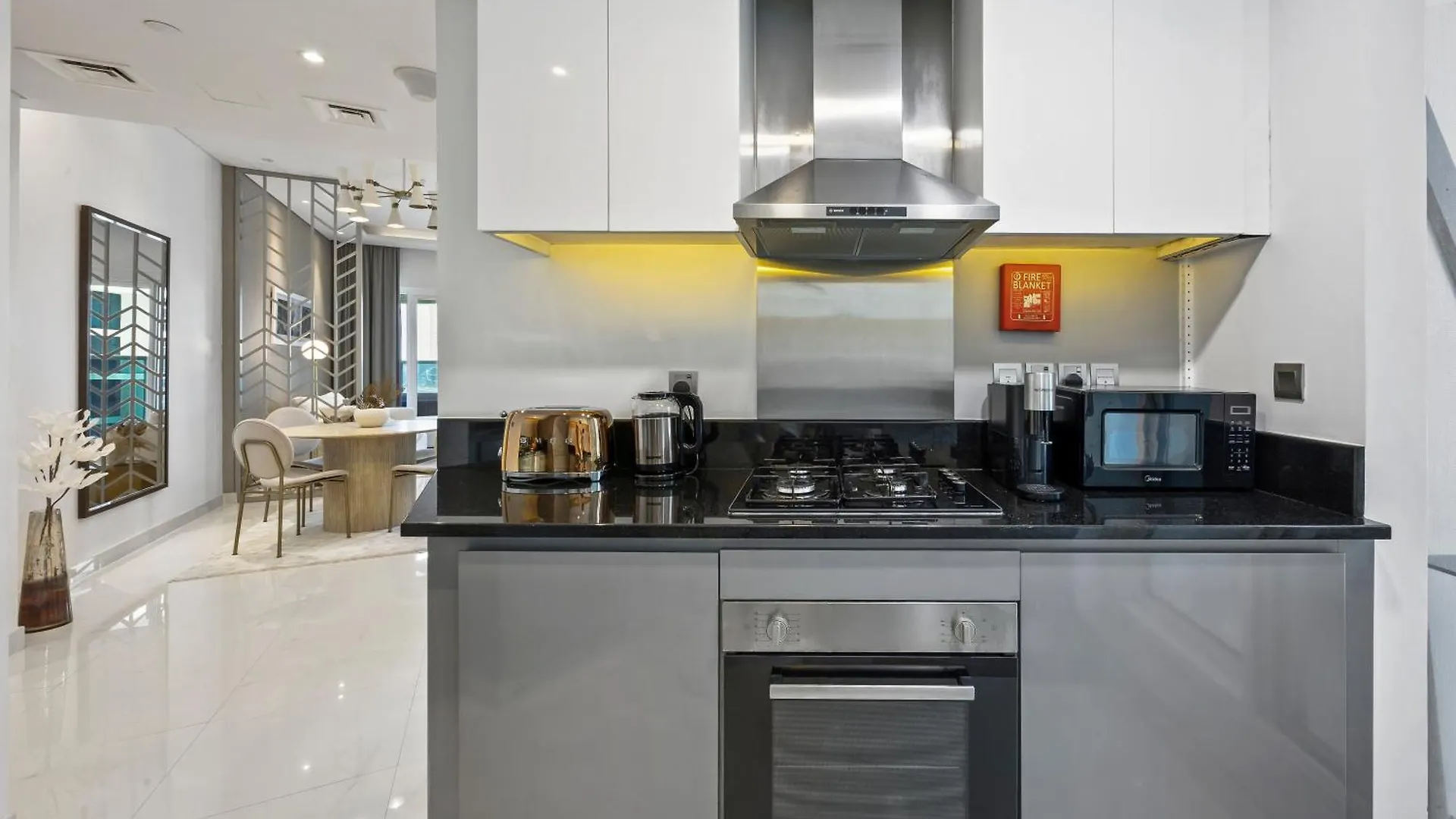 Your Stylish Getaway Near The Iconic Burj Khalifa Dubai Apartment